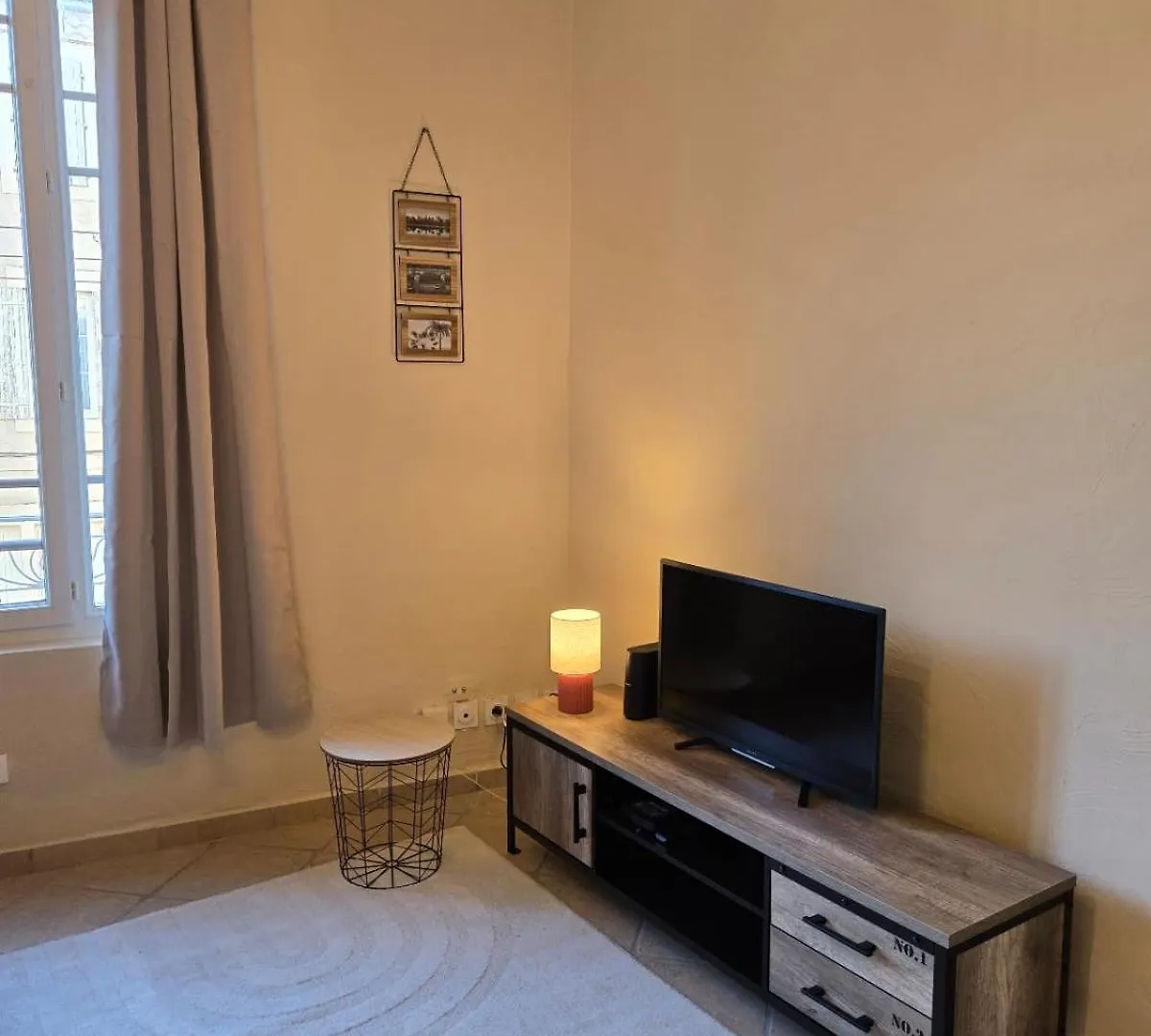 Apartment Appartement 55 M2 Avec Terrasse, Clim, Wifi, Netflix, Bureau Avignon