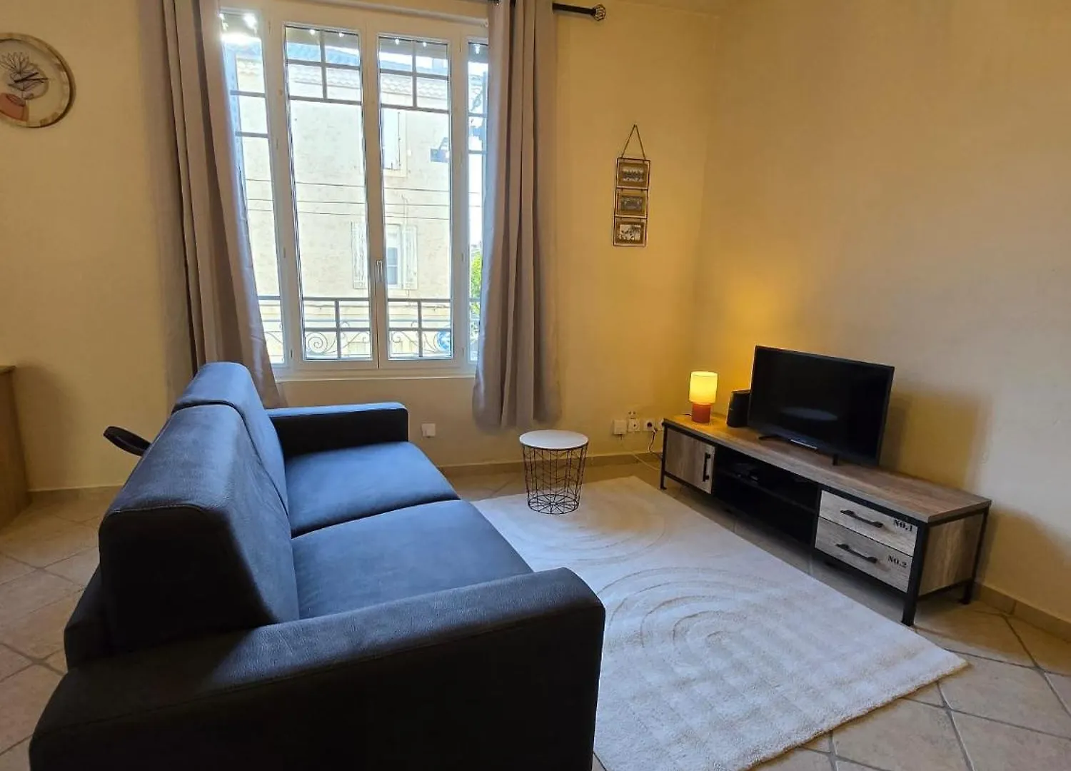 Appartement 55 M2 Avec Terrasse, Clim, Wifi, Netflix, Bureau Avignon 0*,