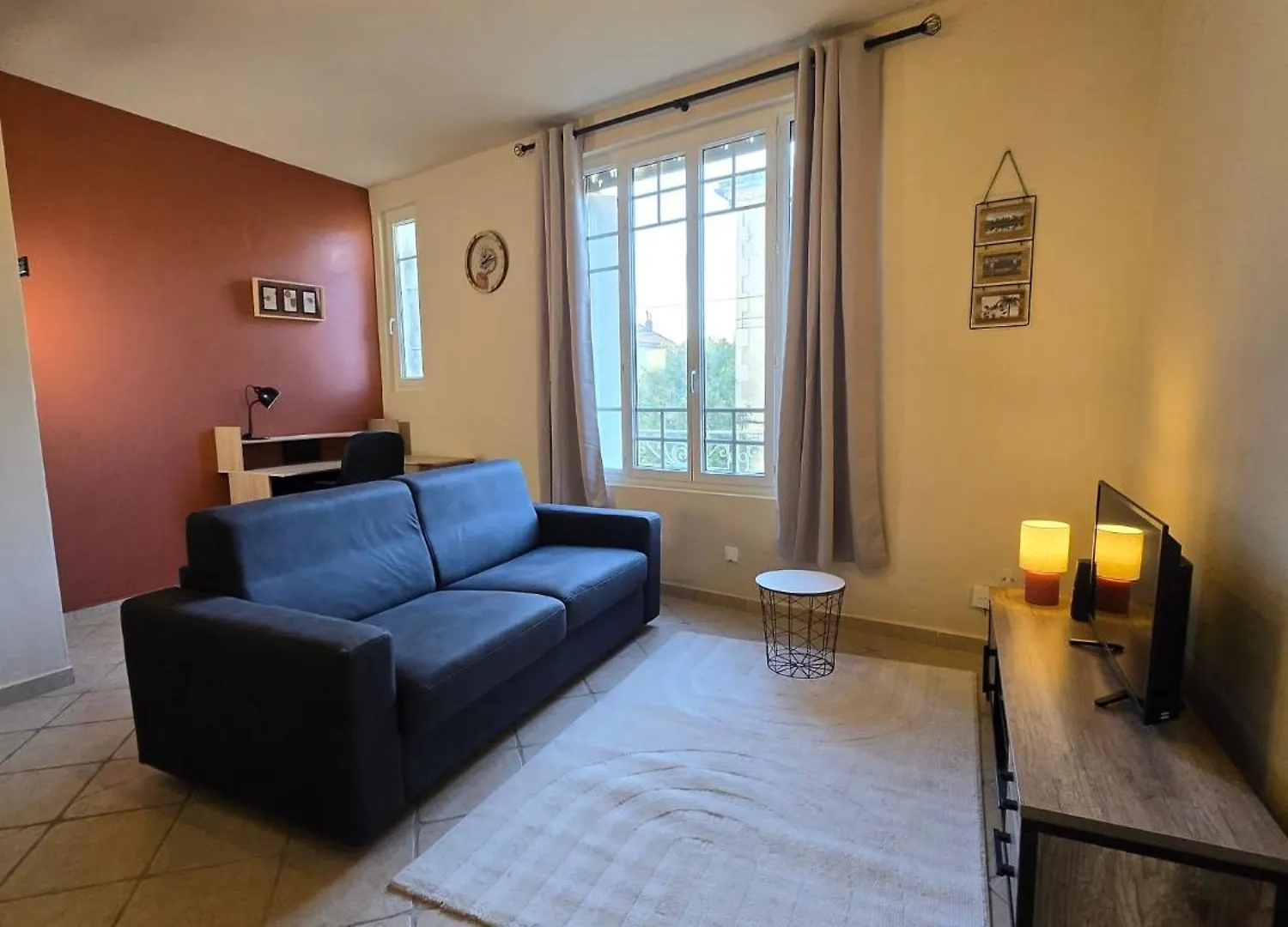 Appartement 55 M2 Avec Terrasse, Clim, Wifi, Netflix, Bureau location