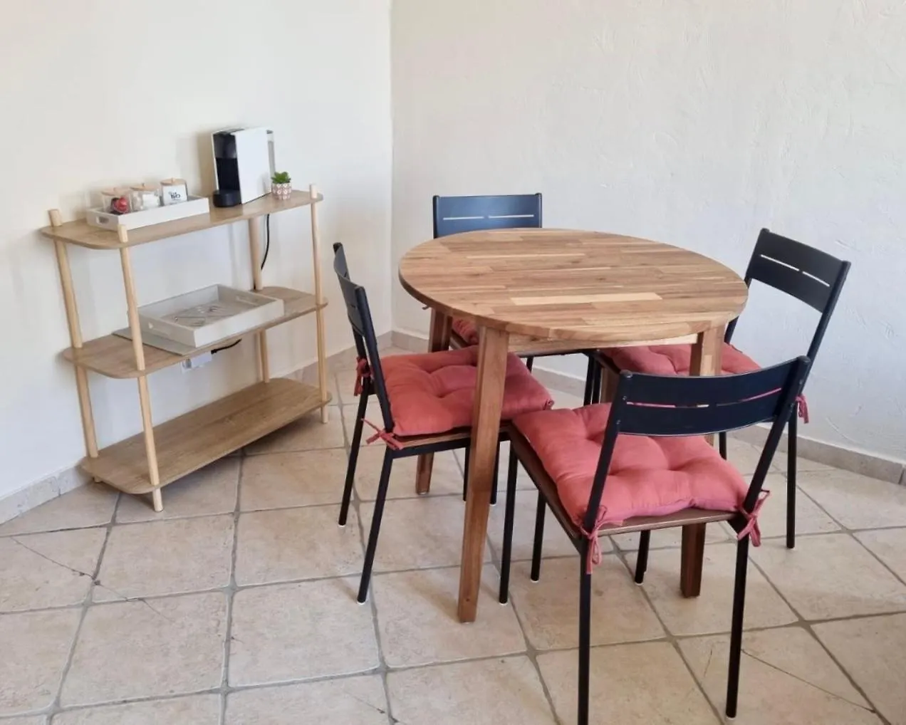 Apartment Appartement 55 M2 Avec Terrasse, Clim, Wifi, Netflix, Bureau Avignon